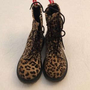 Arizona Jeans animal print boots size 7